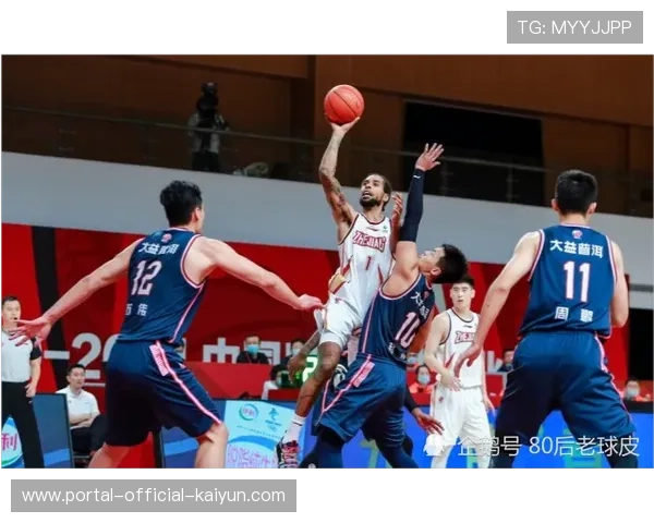 北京队十一人轮换战术 反跑空切打造有序快节奏 北京队十一人轮换战术 反跑空切打造有序快节奏