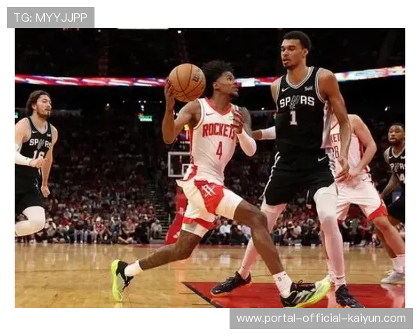 申京39分16板诠释策应型中锋 火箭内线轴心作用凸显